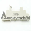 30PCS New In Box Omron Relay Socket P2RF-08-E ( P2RF08E )