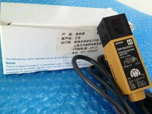 1PC New Omron Photoelectric Switch E3SDS30E41 E3S-DS30E41