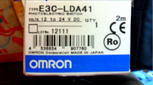 NEW IN BOX OMRON Photoelectric Switch E3C-LDA41 12-24VDC
