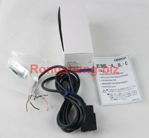 1PC New Omron Photoelectric switch E3S-AR71 E3SAR71