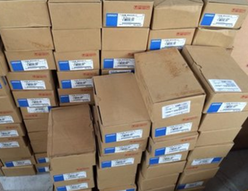 1PC New Omron servo motor R88M-G40030T