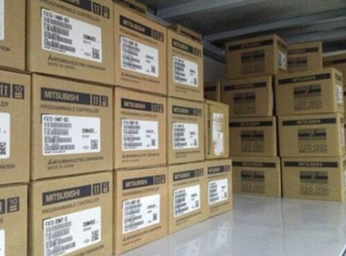 1PC Brand NEW IN BOX Mitsubishi PLC FX5U-80MR/ES