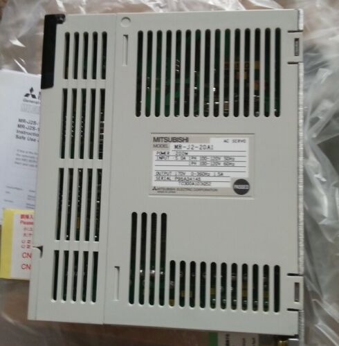 One New Mitsubishi Servo Drives MR-J2-20A1 In Box