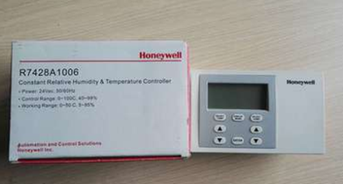 1PC New Honeywell R7428A1006 temperature and humidity controller