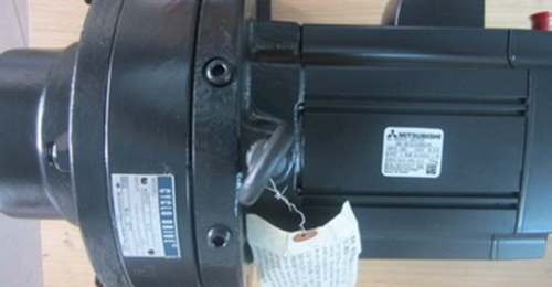 1PC NEW IN BOX Mitsubishi servo motor HC-SFS152BG1H