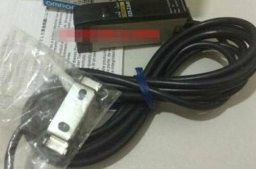 1PC NEW E3X-ZA41 E3XZA41 IN BOX OMRON