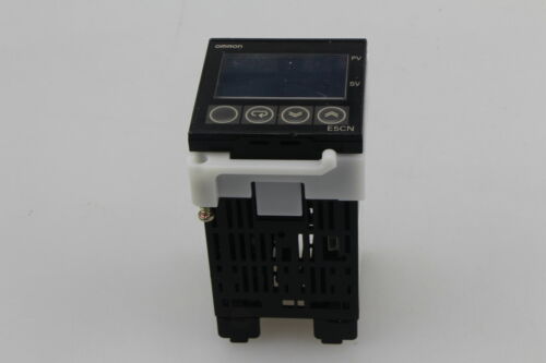 1PC NEW Omron E5CN-C2T 100-240VAC Temperature Controller