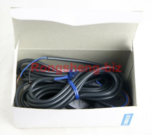 1PC New Omron E3S-AT81