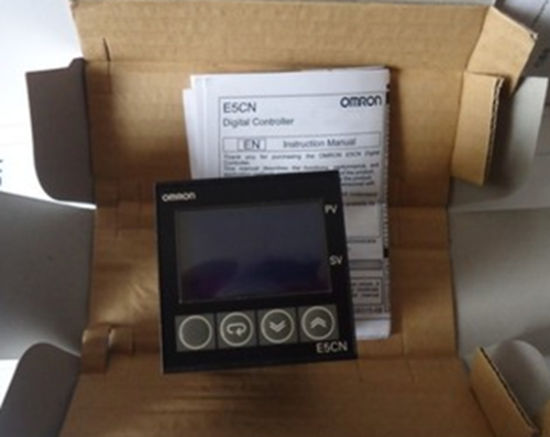 1PC NEW OMRON Temperature Controller E5CN-C2TC 100-240VAC
