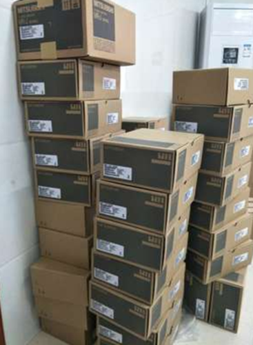 1PC New Mitsubishi MR-J2S-200B-PY096