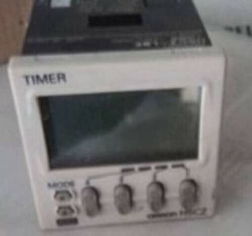 One New Omron Automation and Safety H5CZ-L8E Timers Relays Time Delay 100-240VAC