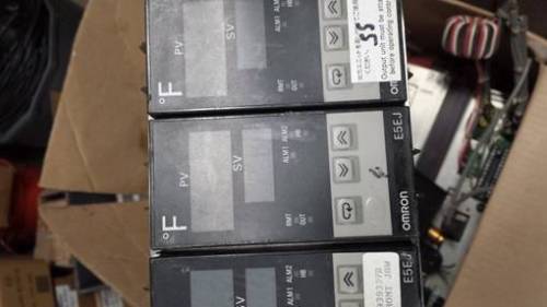 1PC New Omron E5EJ-A2H02