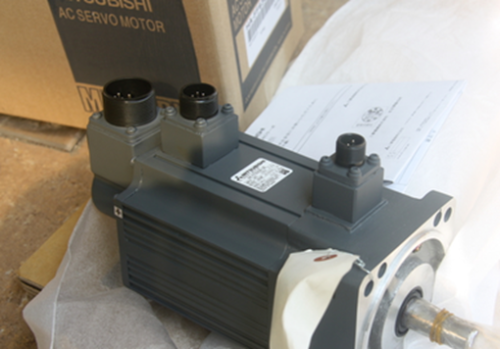 1PC New Mitsubishi servo motor HA-FF63CB-UE
