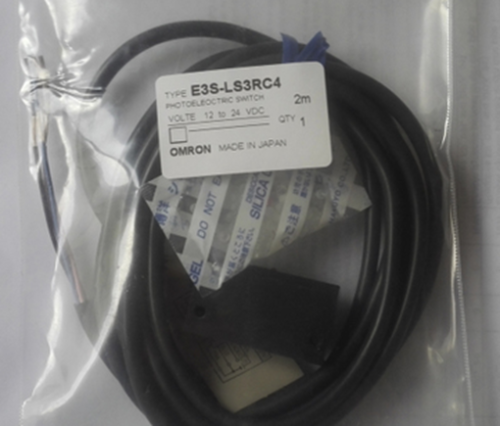 1PC New OMRON E3S-LS3RC4