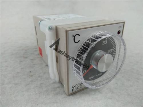 1PC NEW OMRON E5C2-R20P-D Temperature Controller