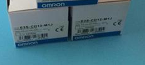 1PC New Omron photoelectric sensor E3S-CD12-M1J