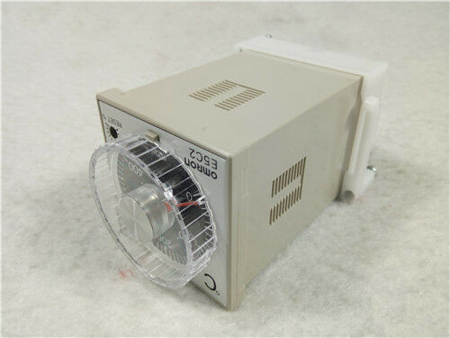 New 0-400?C 200-240VAC Omron Temperature Controller E5C2-R40K