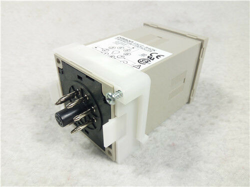 New 0-400?C 200-240VAC Omron Temperature Controller E5C2-R40K
