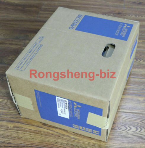 One Brand New in Box Mitsubishi HC-SFS352B Servo Motor