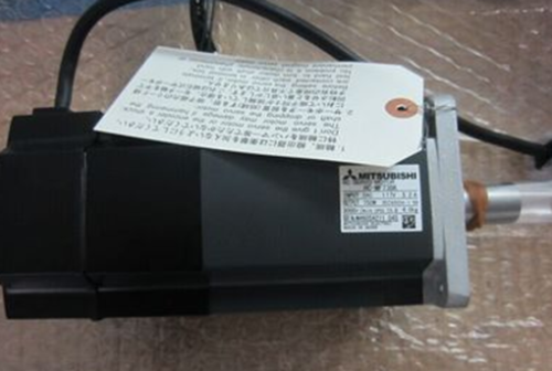 1PC NEW MITSUBISHI SERVO MOTOR HC-MF73BK