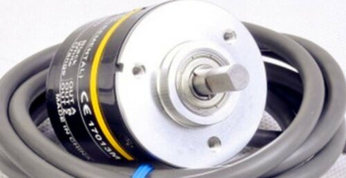 NEW IN BOX OMRON Rotary Encoder E6B2-CWZ3E 300P/R