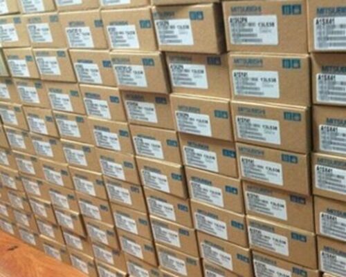 1PC Brand New IN BOX MITSUBISHI Inverter FR-F740-11K-CHT