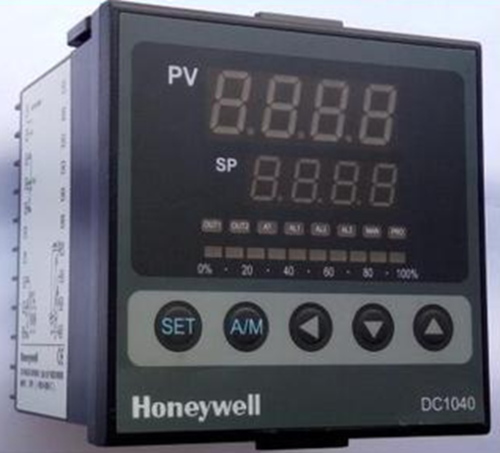 1PC New HONEYWELL DC1040CT-30100B-E Temperature Controller