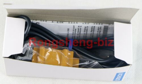 1PC Brand New in box OMRON E3S-RS30E4-30