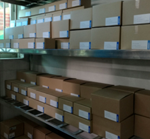 1PC NEW OMRON PLC CPM1A-8ET1