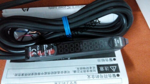 1PCS Omron E3X-DAC21-S New In Box