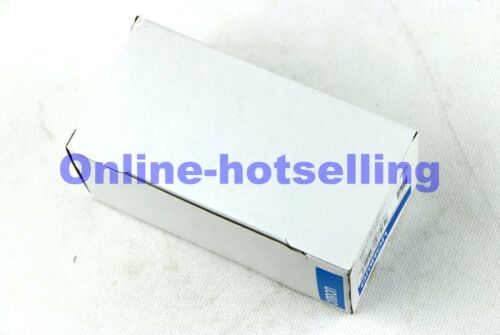 New in box Omron Temperature Controller E5CS-RP 100-240VAC