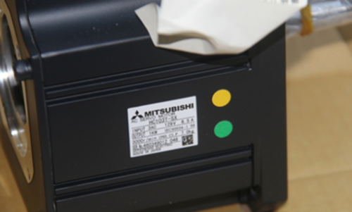 1PC NEW Mitsubishi servo motor HC103T-SX