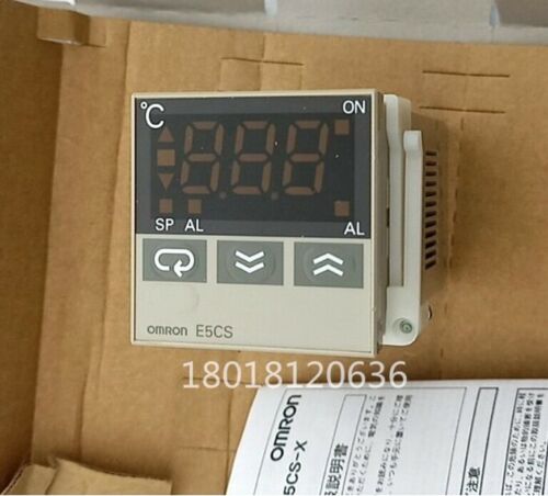 New Omron E5CS-R1KJX Temperature Control Module 100-240VAC