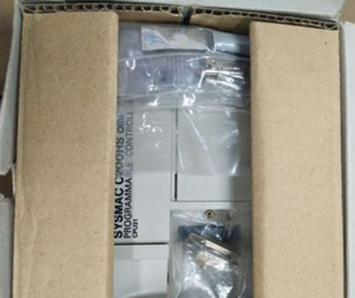 1PC New IN BOX Omron PLC C200HS-CPU31-E