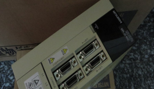 1PC NEW MITSUBISHI MR-J2-60C Servo Drive