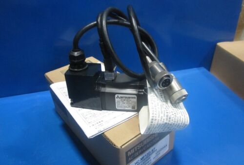 1PC New Mitsubishi Servo Motor HC-MF13D-S7