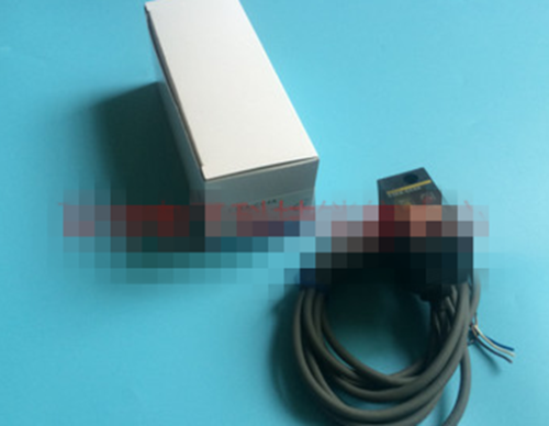 1PC NEW IN BOX OMRON PLC E3XA-CC4A