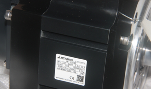1PC NEW Mitsubishi Servo Motor HF-H104S