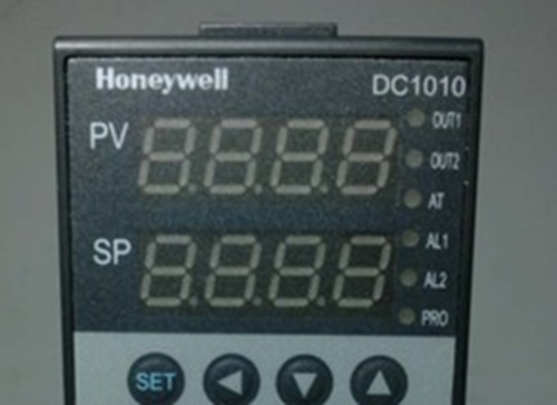 1PC NEW Honeywell Temperature Controller DC1010CT-302000-E