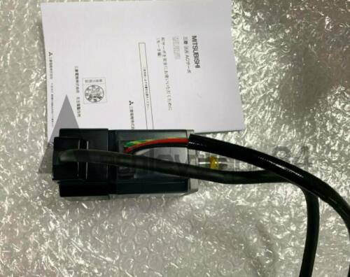 1PC New Mitsubishi AC servo motor HC-PQ13-UE HCPQ13UE