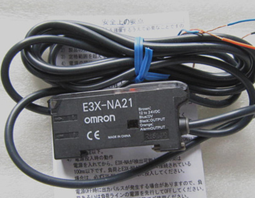 1PC New OMRON E3X-NA21