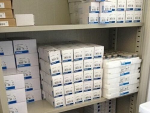 1PC Brand NEW IN BOX OMRON PLC CQM1-CPU44 CQM1CPU44