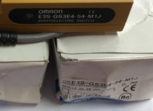 1PC NEW Omron E3S-GS3E4-M1J