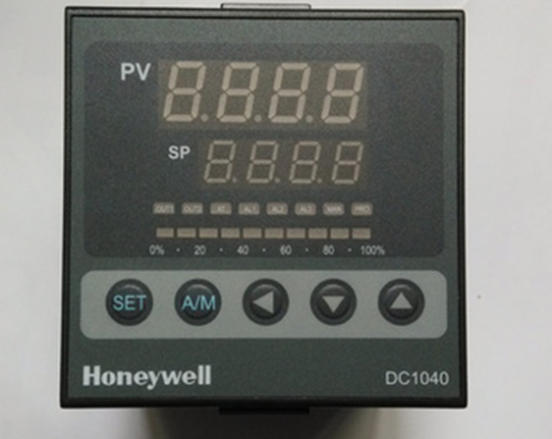 1PC New HONEYWELL Temperature Controller DC1040CR-10200B-E