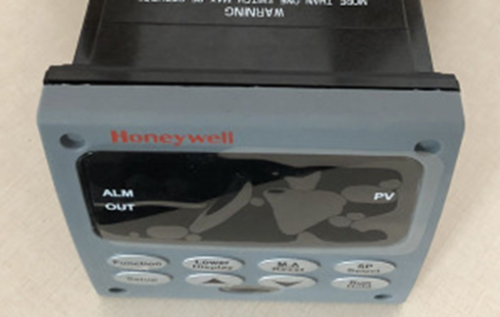 1PC New HONEYWELL DC2500-C0-2A00-100-00000-00-0 Temperature Controller