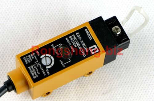 1PC New In Box OMRON E3S-X3CB4 PHOTOELECTRIC SWITCH