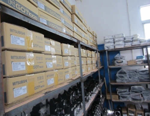 1PC NEW Mitsubishi Servo Motor HC-KFE43K