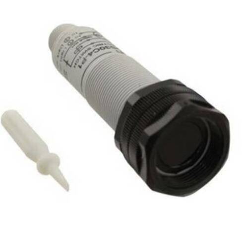 1PC New Omron E3F2-DS30C4-P1 Sensor