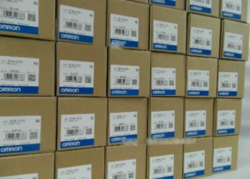 1PC Brand New In Box Omron E5EN-Q3TC-300 E5EN-R3TC-300