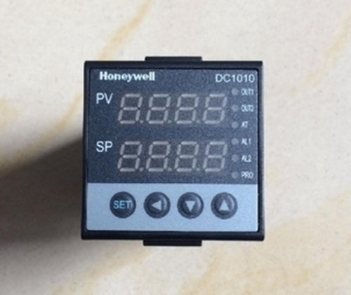 1PC New HONEYWELL DC1010CR-102000-E Temperature Controller